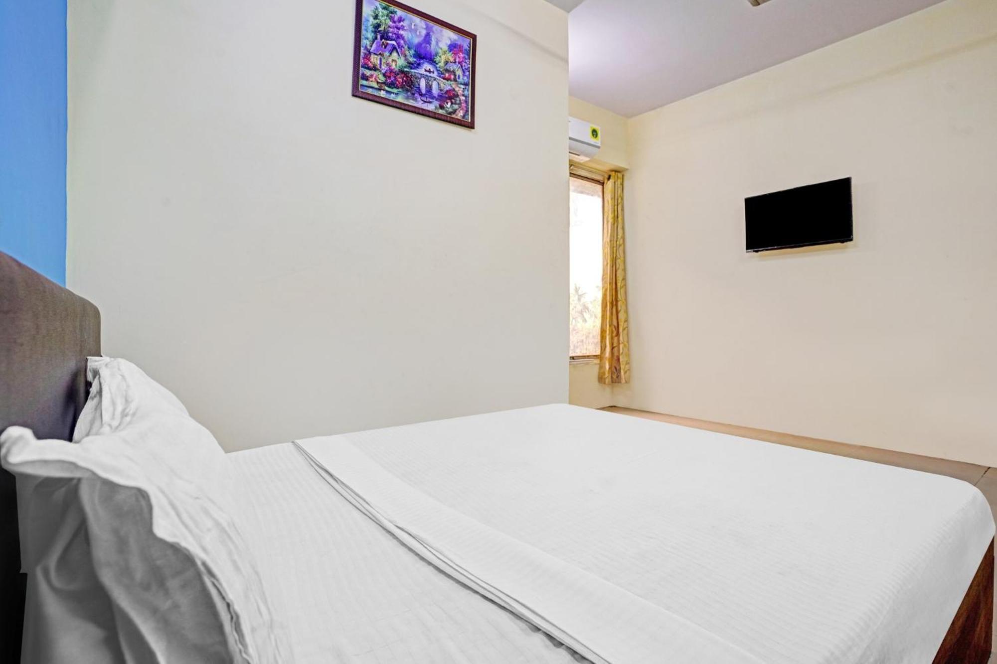 Hotel O Nova Rooms سورات المظهر الخارجي الصورة